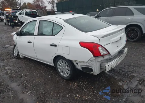 2015 Nissan Versa 1.6 S+ z USA, uszkodzony, nr VIN 3N1CN7APXFL872266